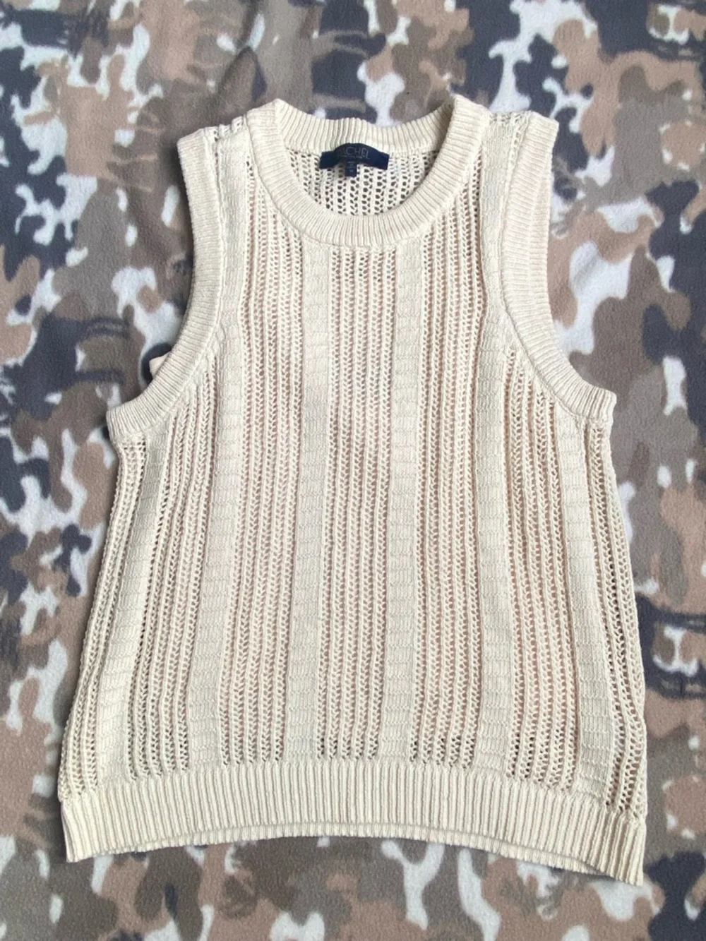 Rachel Roy Ivory Mesh Crochet Sweater Vest Sleeveless Open Knit Crewneck Medium. - Picture 1 of 11